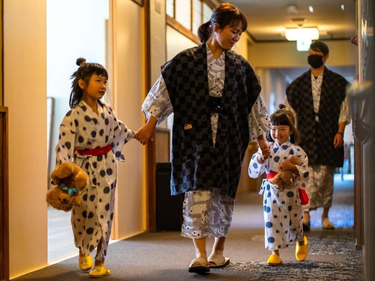 Hatsuneso Shinkan Ureshino Exteriör bild