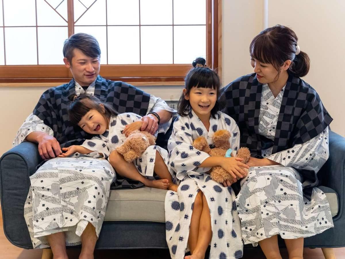 Hatsuneso Shinkan Ureshino Exteriör bild